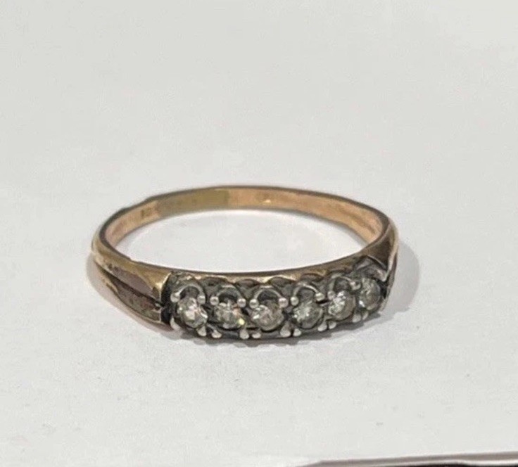 Vintage 10K GF Sterling Silver Wedding ring with clear stones-size 10
