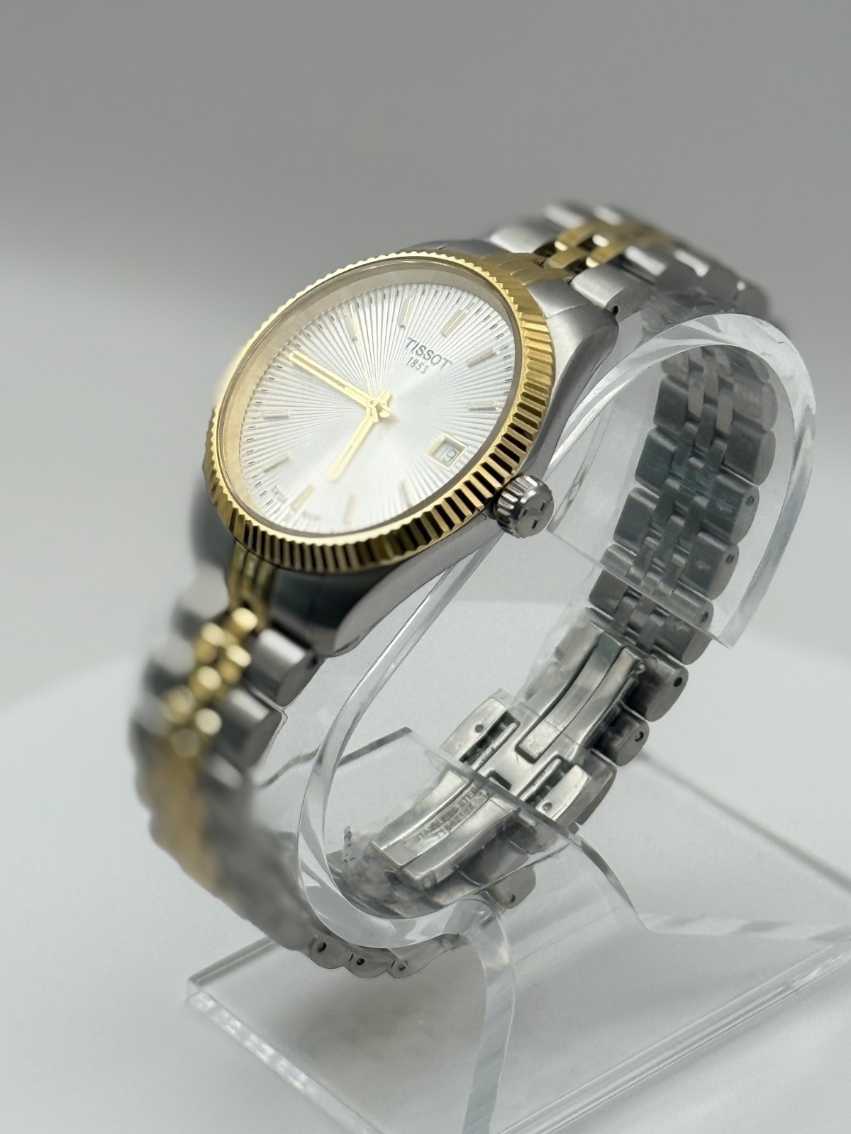 Tissot Ballade Quartz Silver Dial Ladies 34mm. Watch T1562102203100