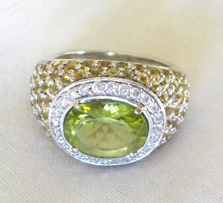 Heavy 18K White Gold Peridot Sapphire Diamond Ring – 12.6 gms, Sz 5.75, 4.90 ctw