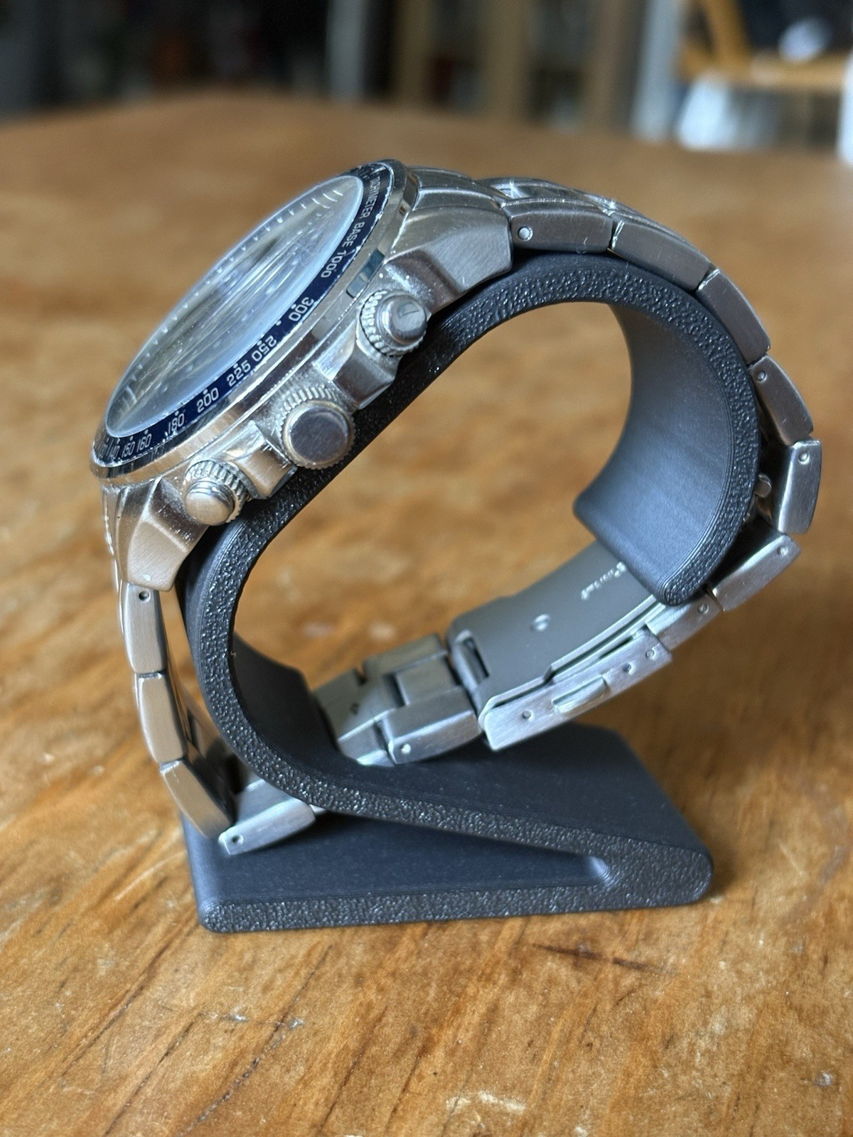 GUESS Mens Blue Dial Quartz Chronograph Tachymeter Date SS Bracelet 100m