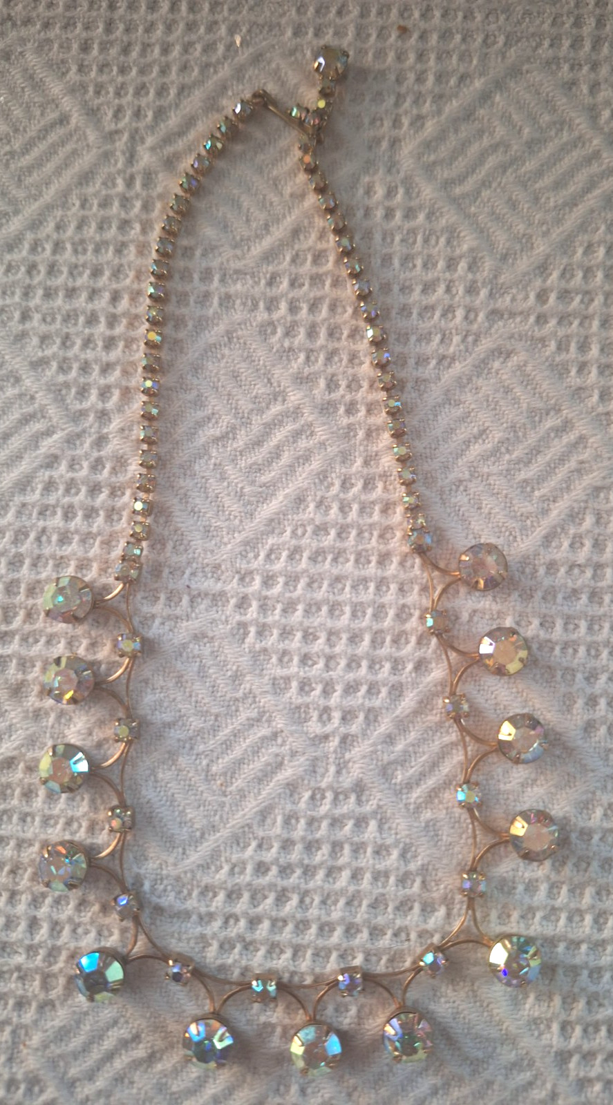 Necklace Aurora Borealis Rhinestone 1960 Vtg Iridescent Blue New Year’s Eve Prom
