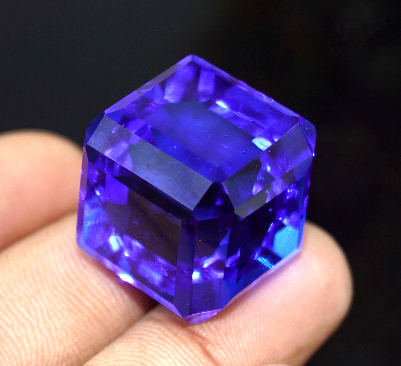 GIE Certified Natural Flawless 15.02 Ct Blue Sapphire Cube Cut Loose Gemstone