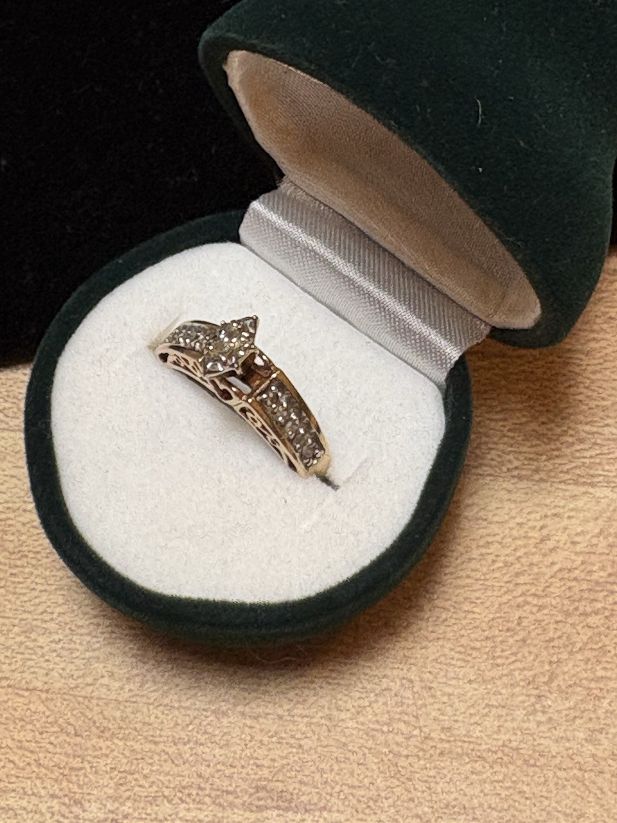 Diamond 10k Yellow Gold Ring 3.2 Grams , Size 7 women’s