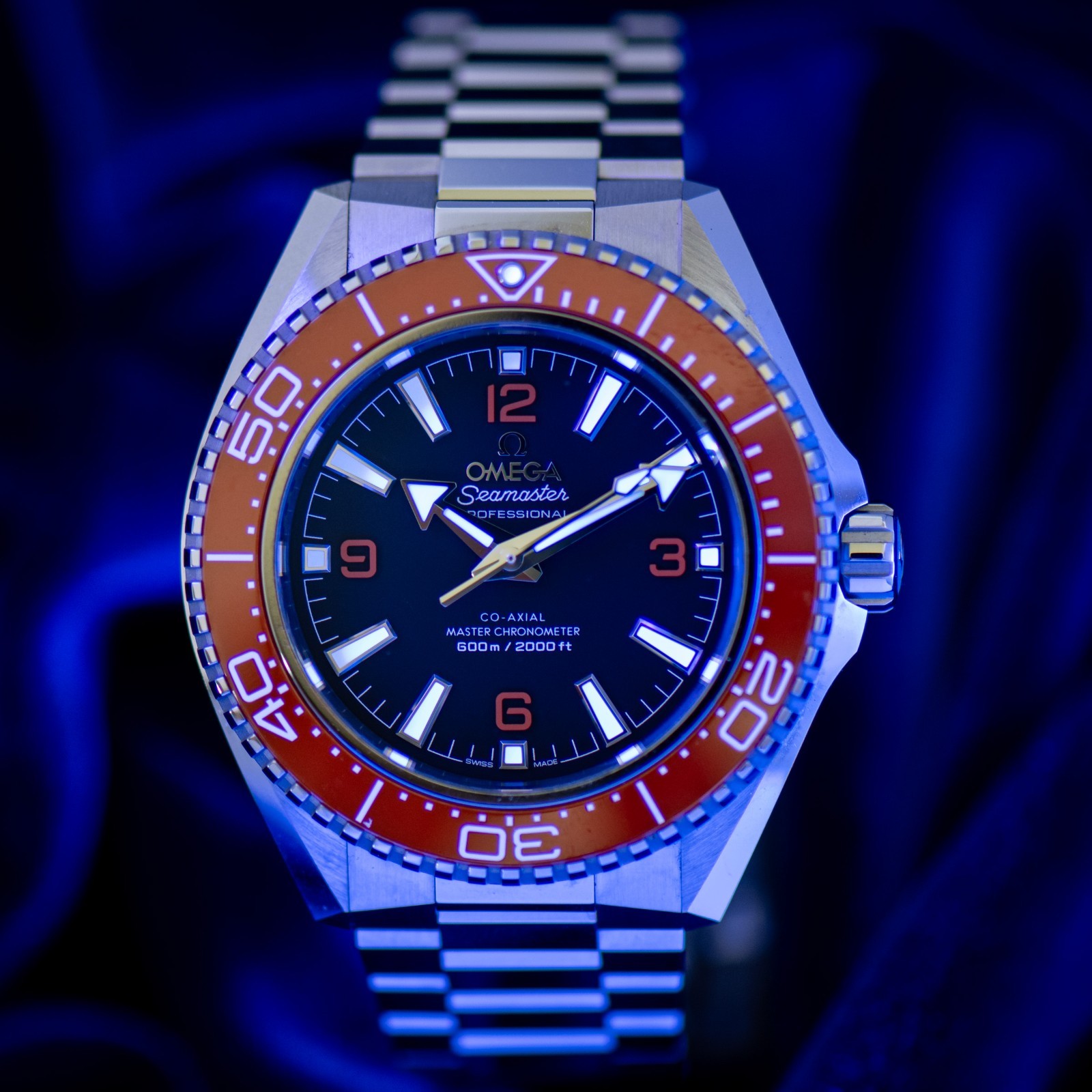 2026 OMEGA Seamaster Planet Ocean 600M 42mm 217.30.42.21.01.003 w/ BOX & PAPERS