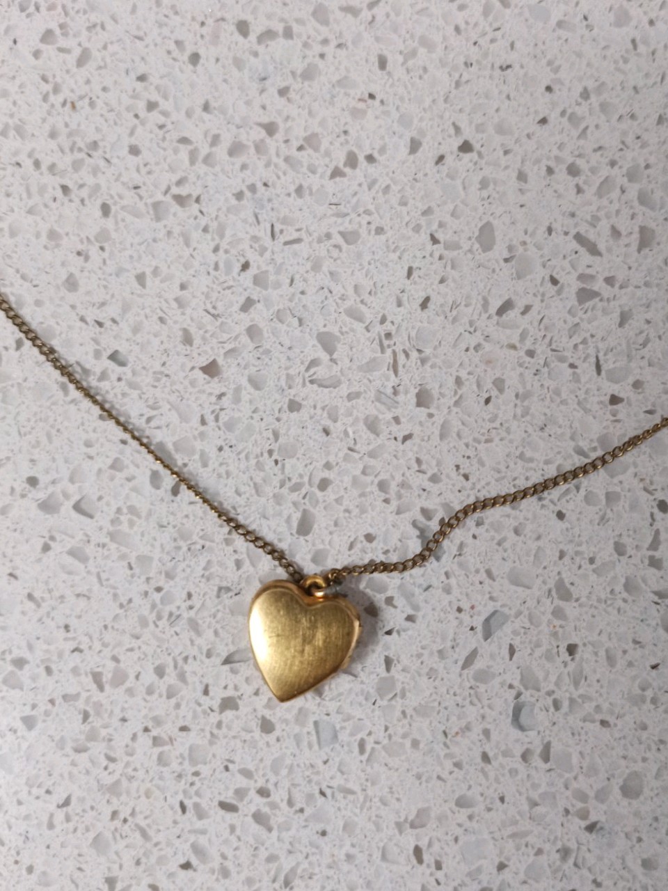 1/20 12K Gold Filled Vintage Heart Pendant With Chain