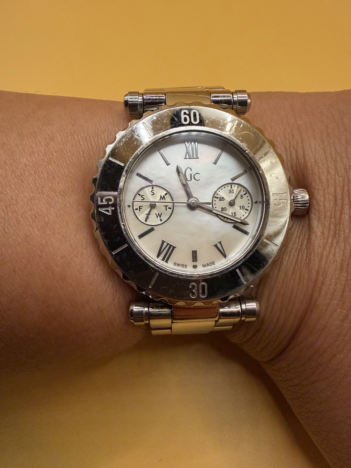 Guess Collection Womens White Dial 34mm Steel Watch GC 32000 No Box No Papers