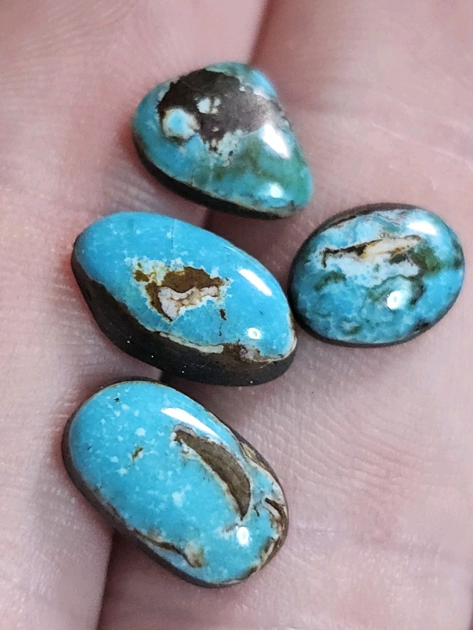 Beautiful Carico Lake Turquoise Robin Egg Blue Cab Lot. 8.05ct. Vintage Natural