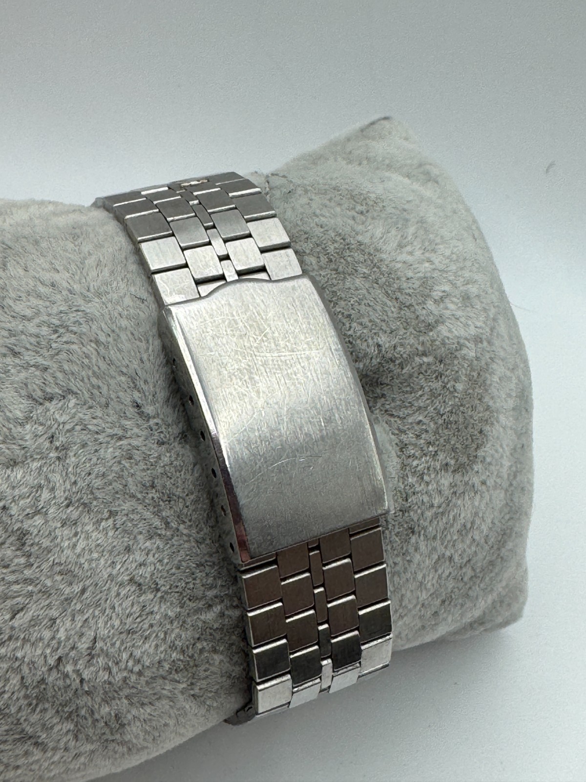 Vintage Men’s ORIENT Automatic 21 Jewels 149-10560 Silver Tone Day Date Watch