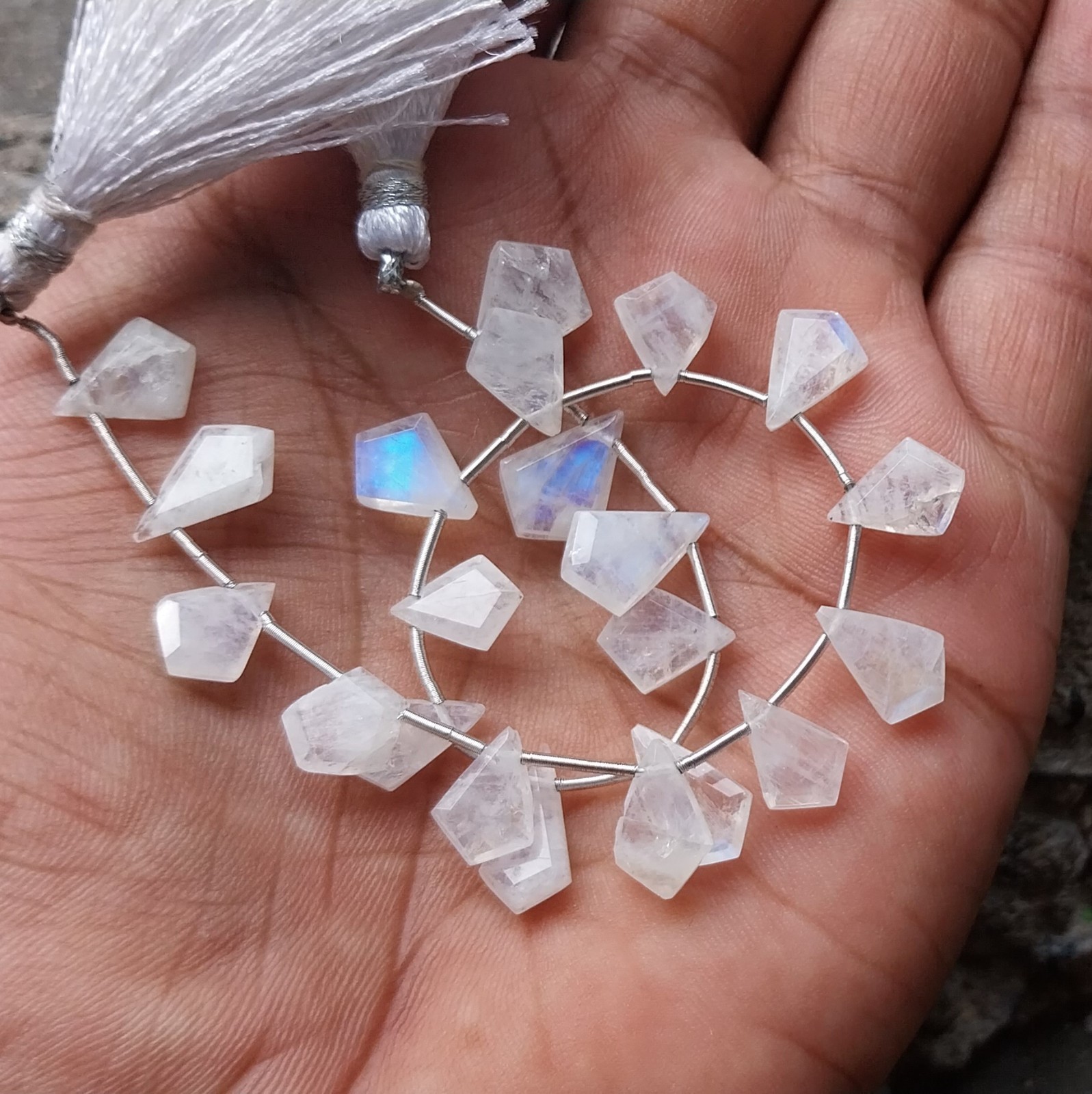 40 Carat 7.5×8 to 9×12 MM Natural White Color Moonstone Fancy Cut 8 inch Beads