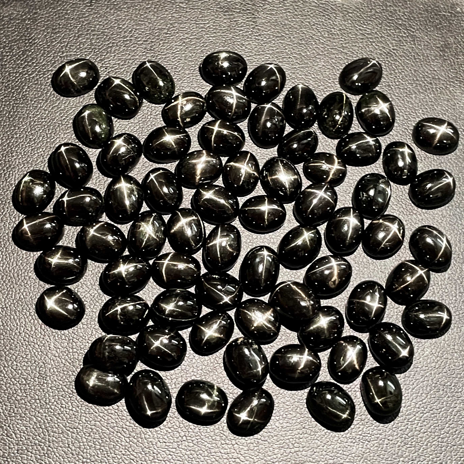 Natural Star Diopside Oval Four Rayed Gemstone Cabochon Lot 41 Pcs 7*9 mm 101 CT
