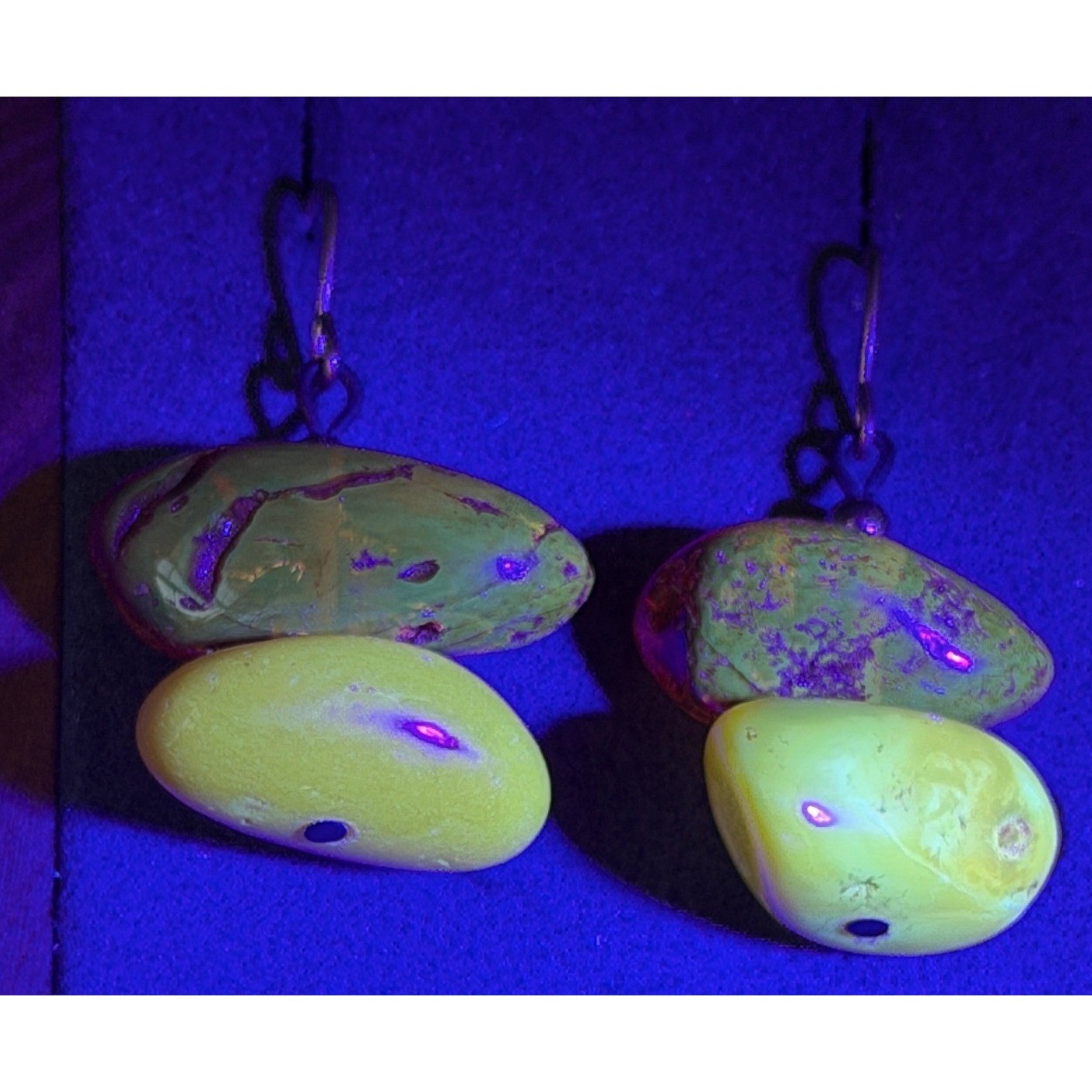 Vintage Baltic Amber Dangle Earrings Egg Yolk Cognac Amber Gold Tone Hooks 3/4″