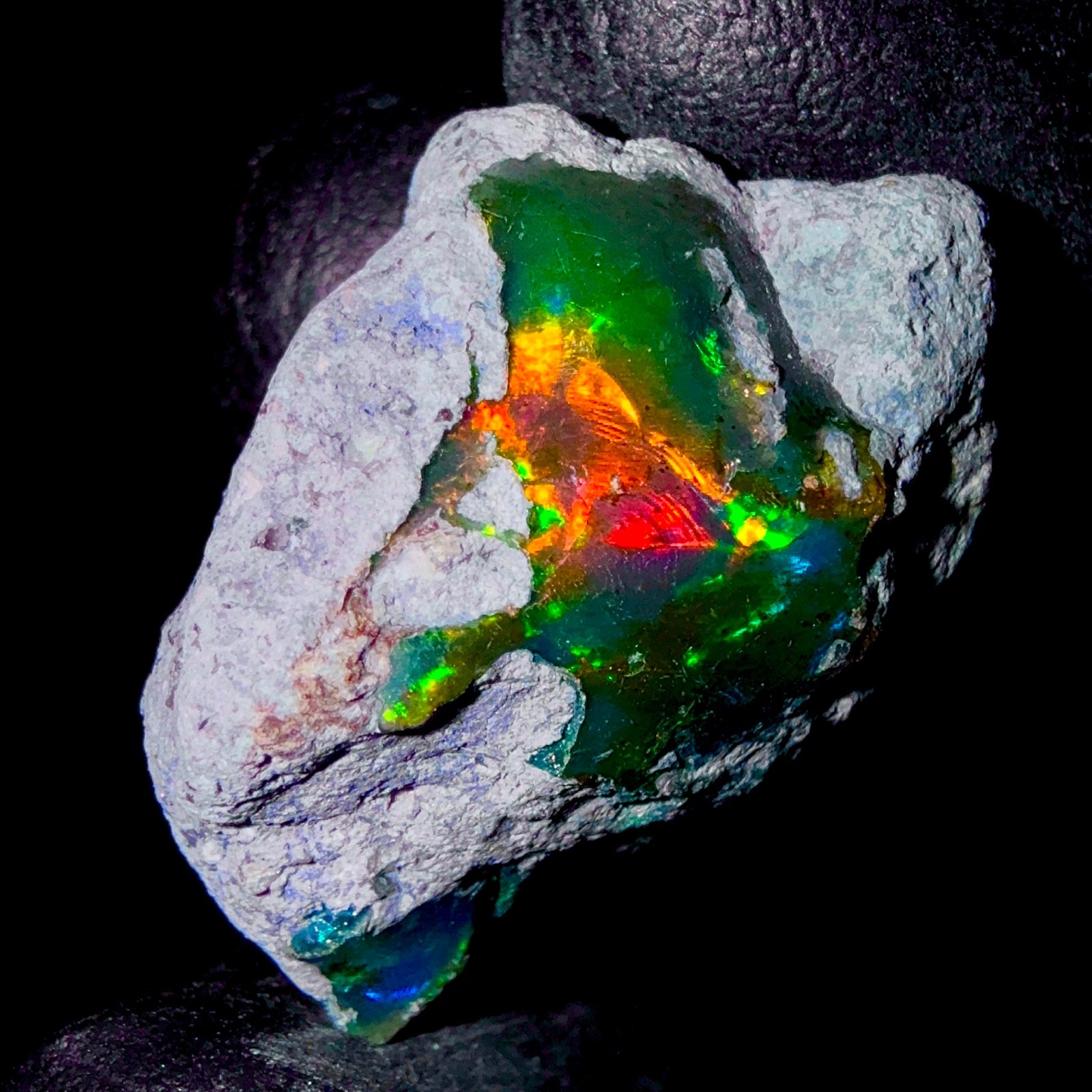 Natural Opal rough, Black opal gemstone, Ethiopian Fire dry opal 26 Ct 26×18 mm