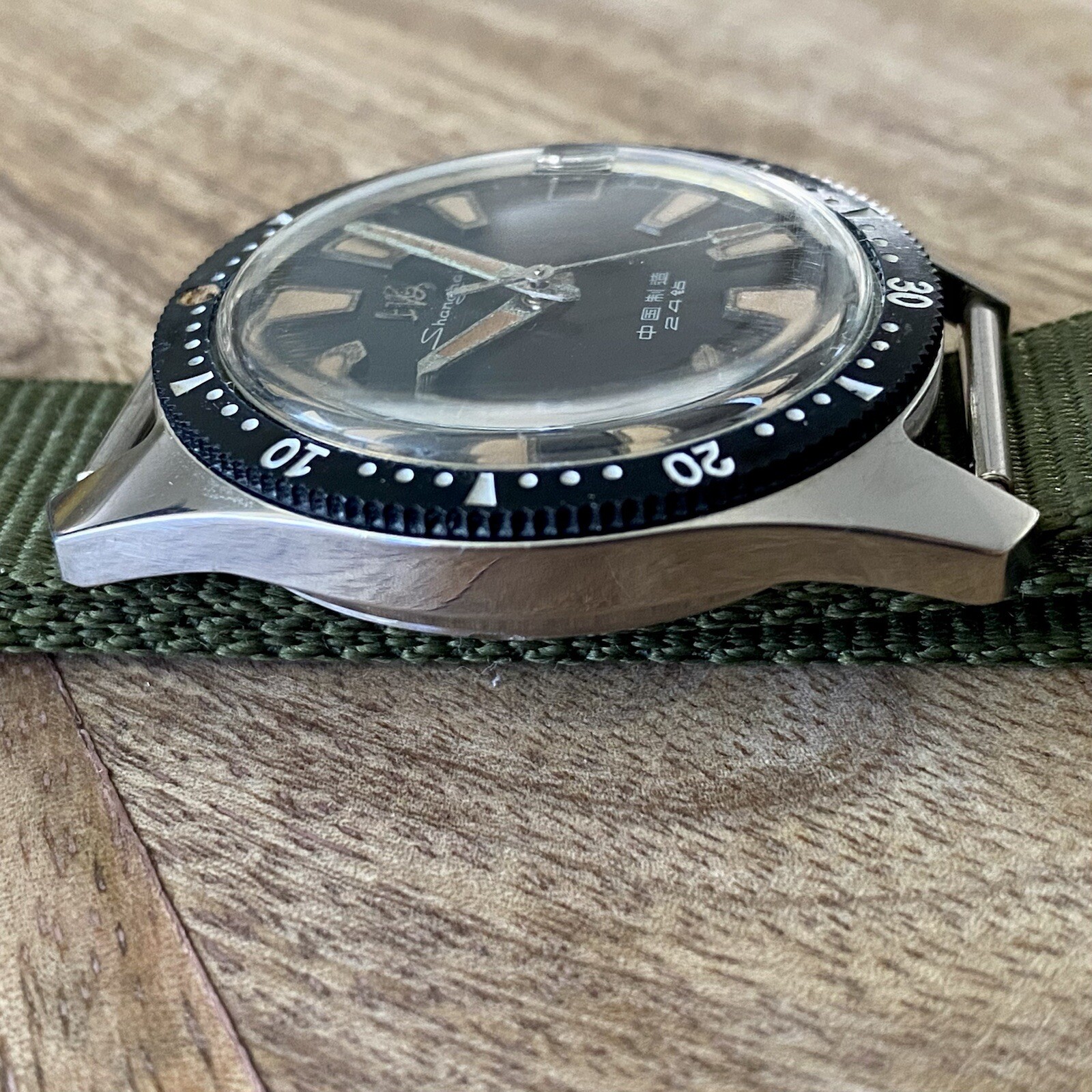 Vintage {Prof. SERVICED} ShangHai 114 Diver SS4 Chinese Military Watch (1540)