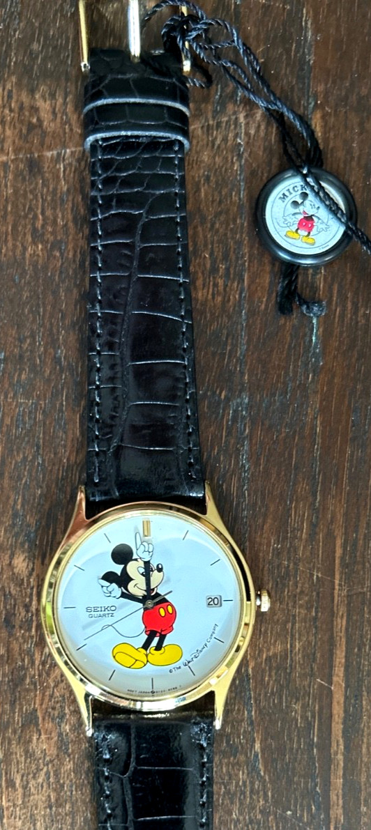 Unisex Vintage 1989 DISNEY Watch SEIKO “Mickey Mouse ” Mint 18 MM Black Leather