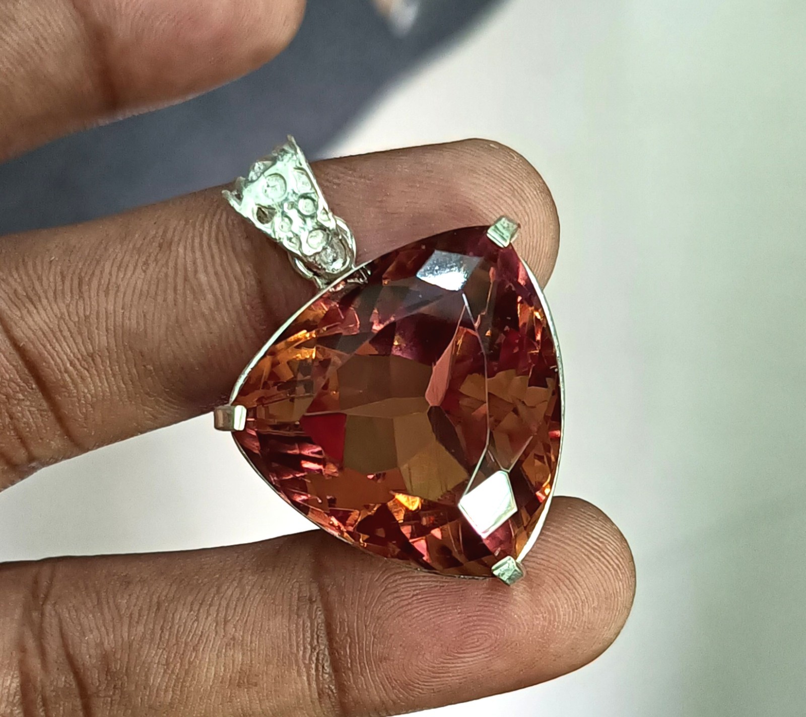 EGL Certified 84.05 Ct Trillion Natural Zultanite 925 Silver Pendant Loose Gems