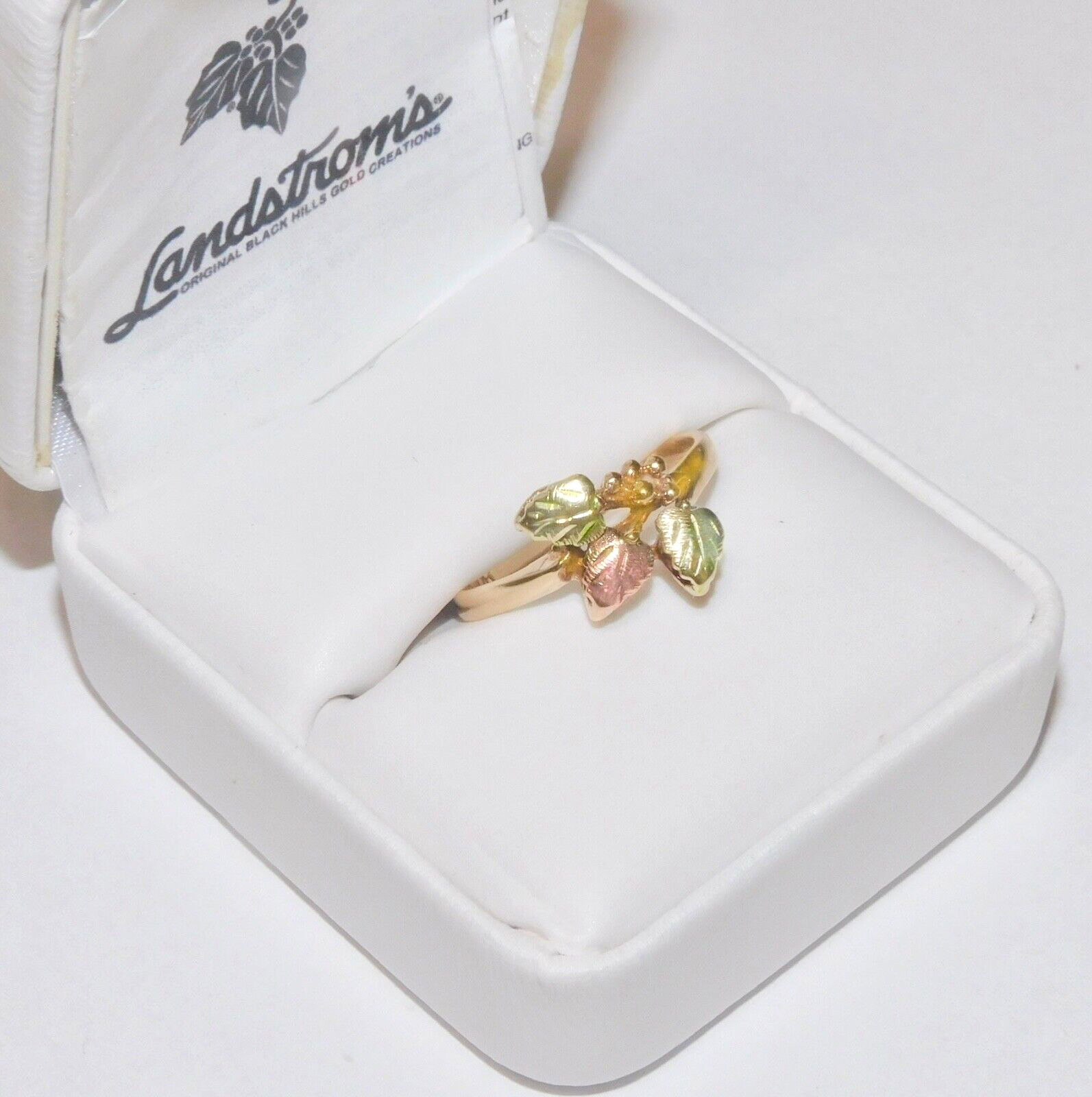 Black Hills Gold 10k Landstrom’s Three Leaves Grapes Ring Size 7 1/2