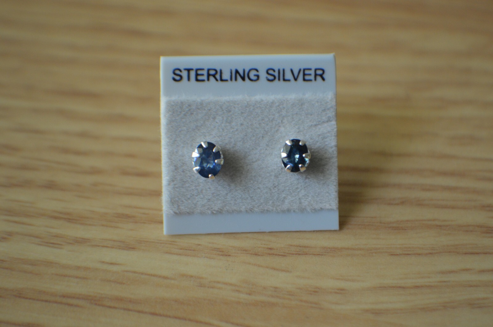 0.82ct Madagascar Blue Sapphire Solitaire Earrings in Fine Silver ~ 5x4mm