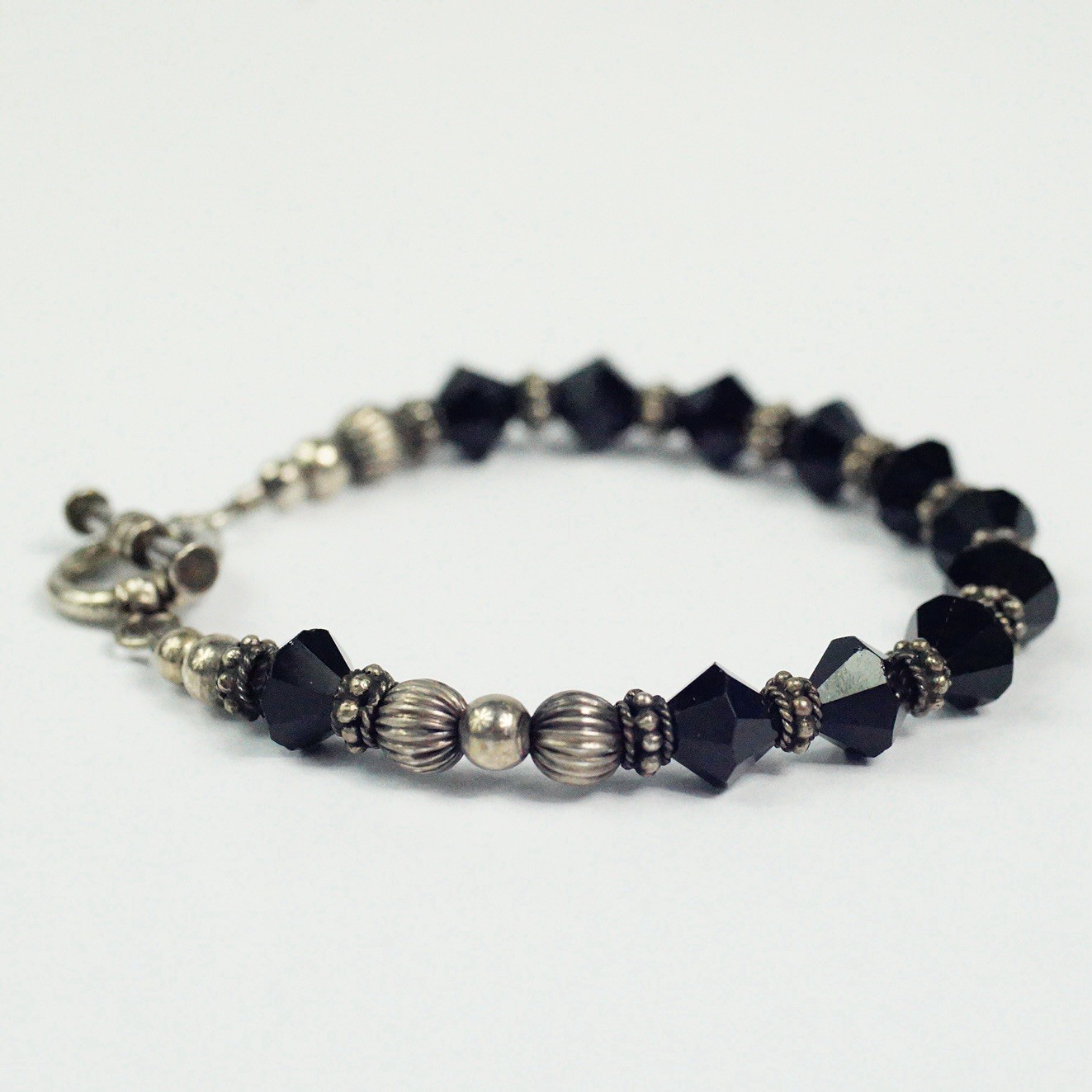 Vintage Sterling Silver Black Crystal Beaded Toggle Clasp Bracelet 7.36”