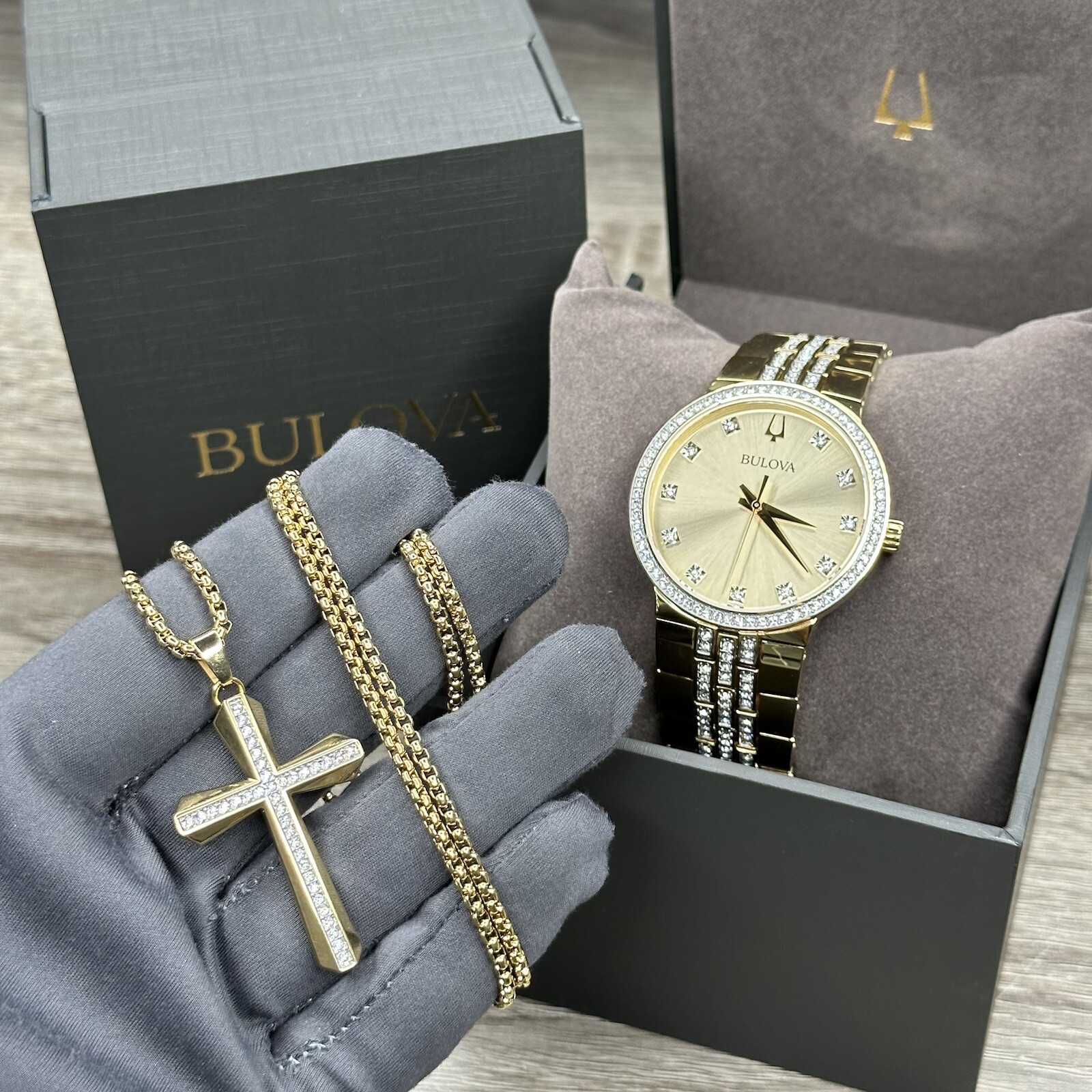 NEW✅GIFT SET✅ Bulova Crystal Gold Tone Diamond Dial Men’s Watch 40MM 98K113