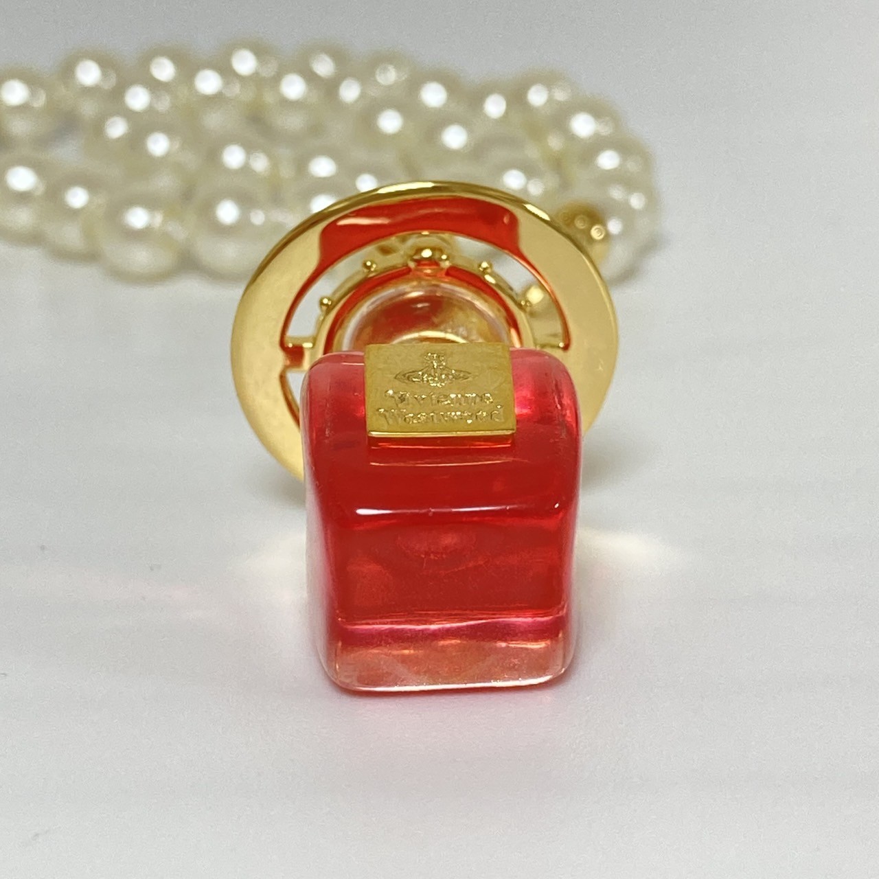 Vivienne Necklace Pearl Perfume Bottle Choker Gold Red Pouch IN BOX