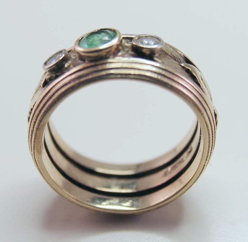 Vintage 14k Gold 1 Emerald 2 Diamond Leaf Die-Struck Size 4.5 Ring 6.7g HEAVY!