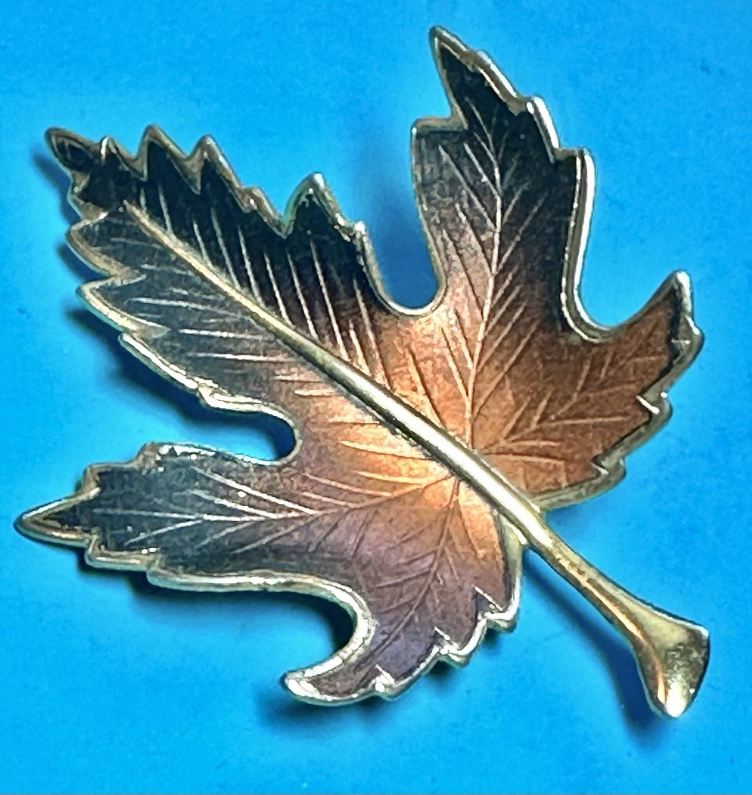 Vintage Gold Tone Brown & Amber Oak Leaf Brooch/Pin