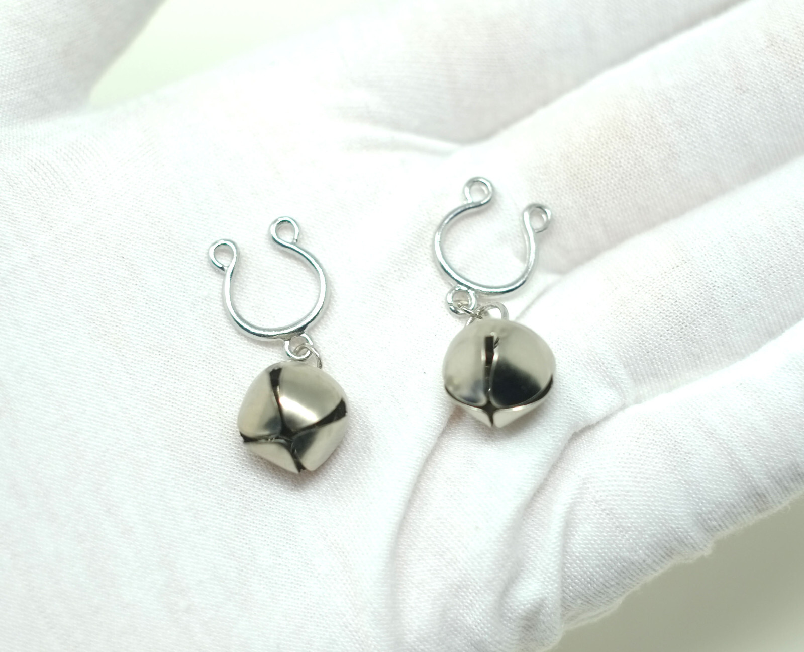 Jingling Bells Non Piercing Nipple Clamps Clips On Ring Fashion Sexy Breasts