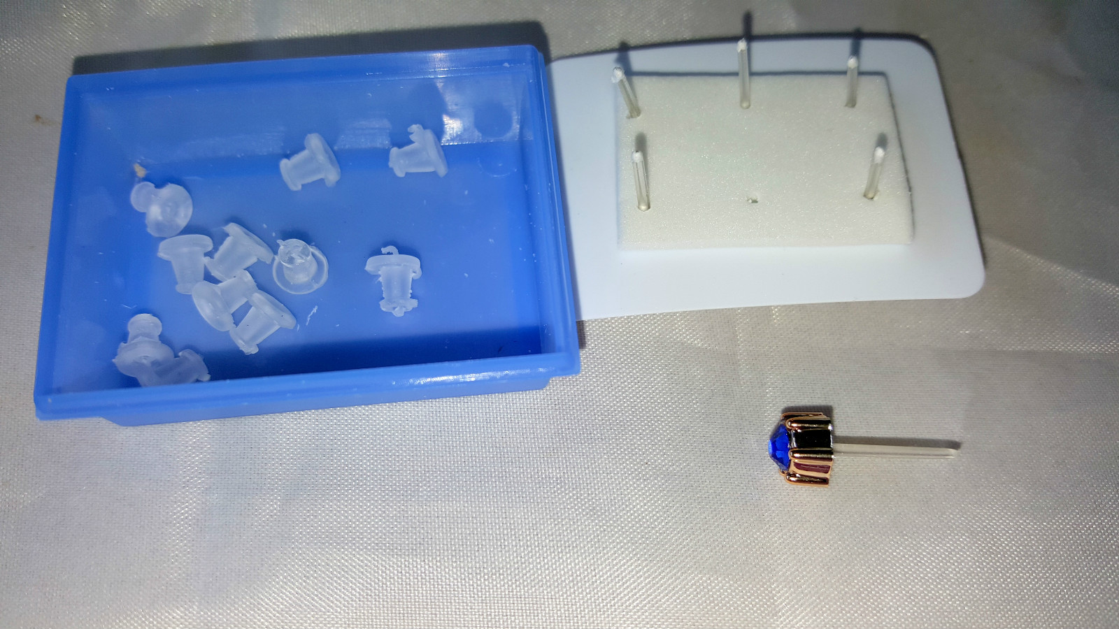 Joblot of 72 Pairs Mixed colour Diamante Hypoallergenic Earrings – NEW A