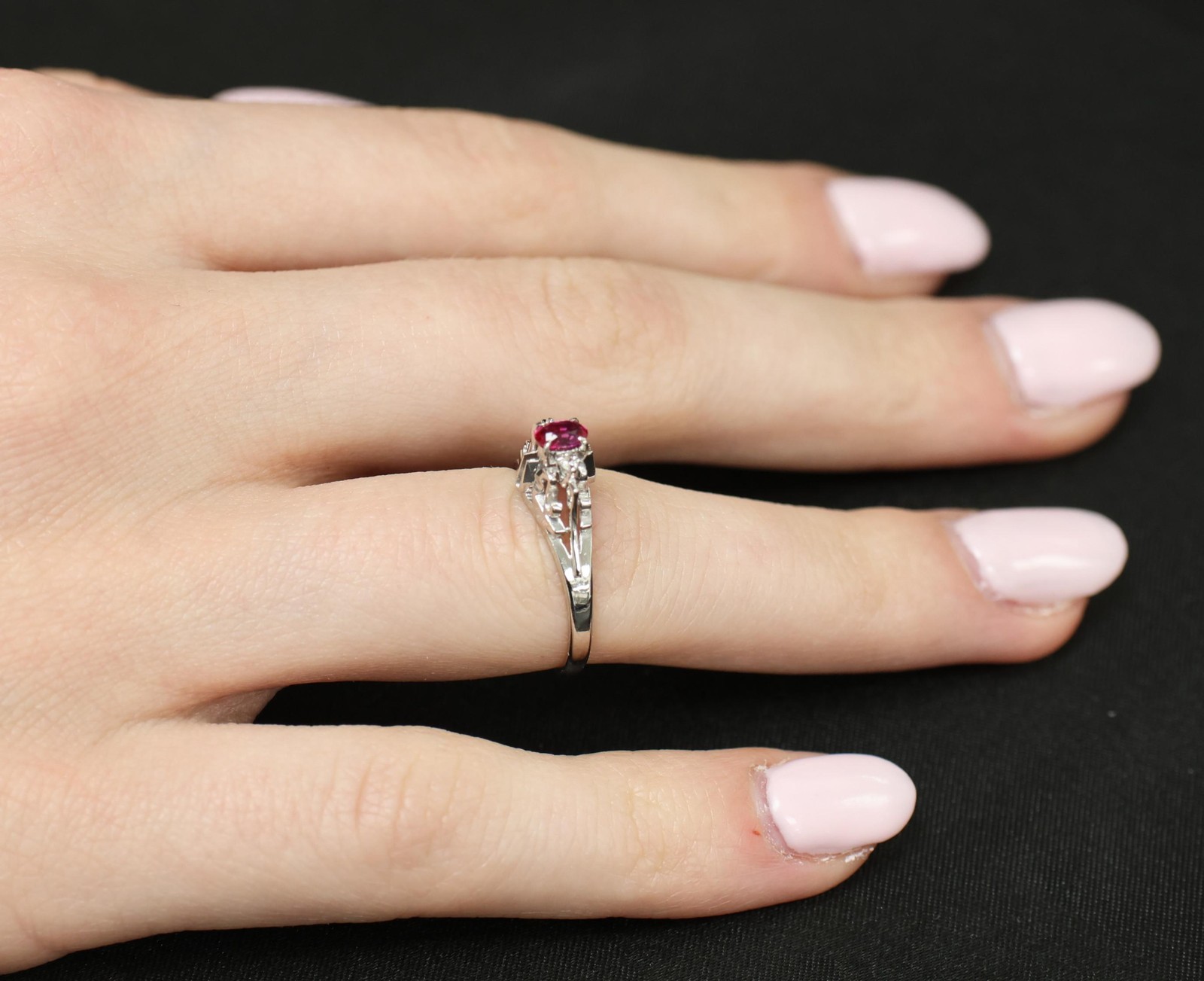 Vintage 0.28ct Vivid Red Natural Ruby & 0.04ct Diamond Platinum Ring Size 6