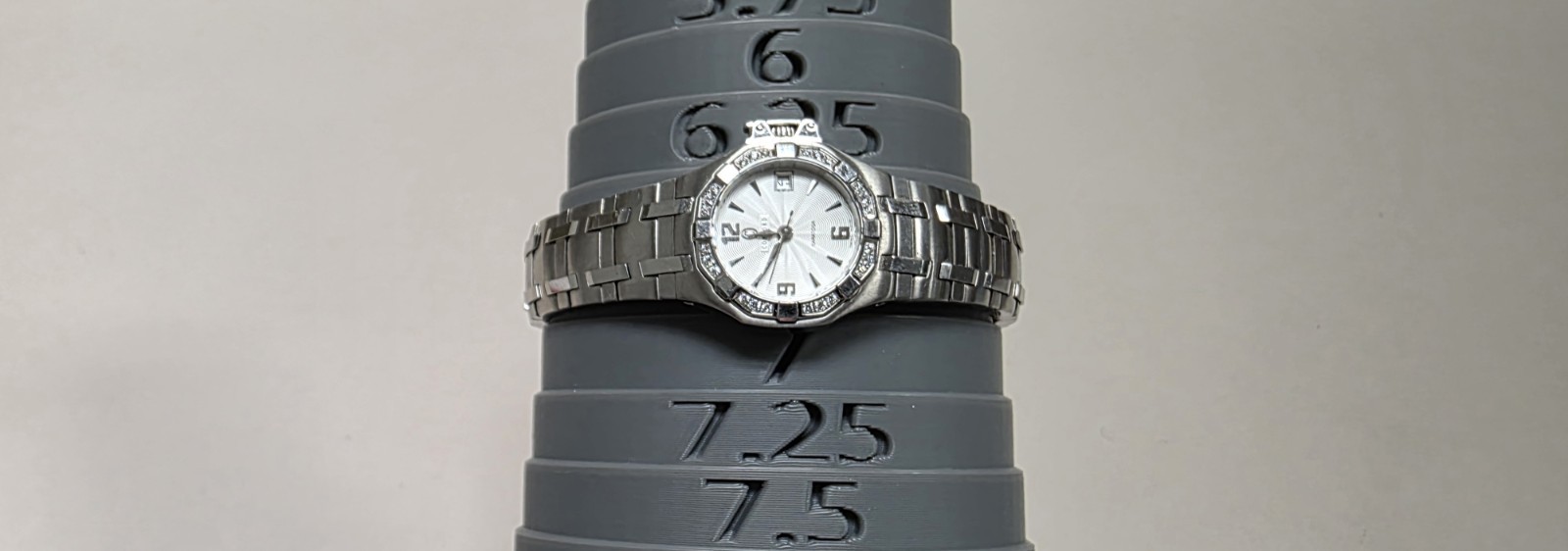 Concord Saratoga Diamond Bezel Ladies Wrist Watch 14.36.1840 S