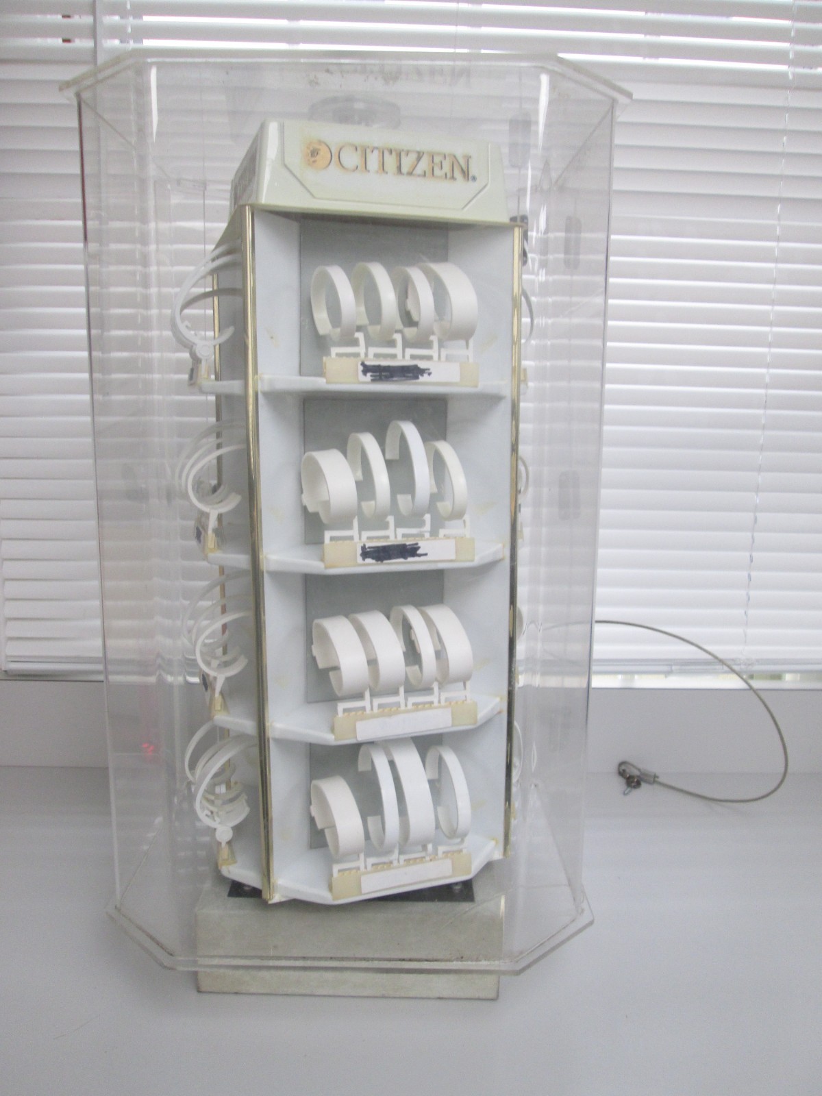 CITIZEN ROTATING COUNTER TOP WATCH DISPLAY WITH LOCK AND SECURITY CORD