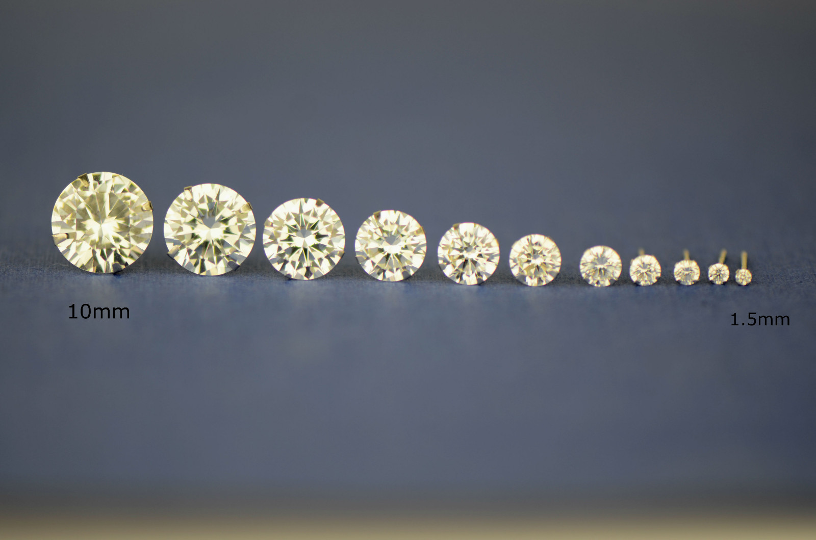 14k White gold round bright clear CZ martini prong set stud earrings1.5-10mm