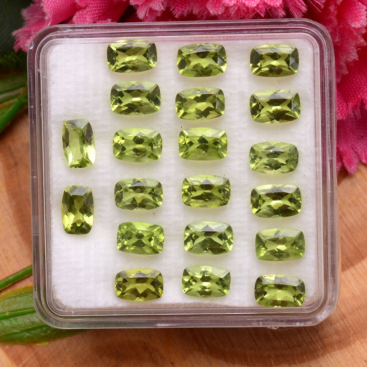 20 Pcs VVS Natural Peridot 6mm*4mm Calibrated Ravishing Color Lustrous Gemstones