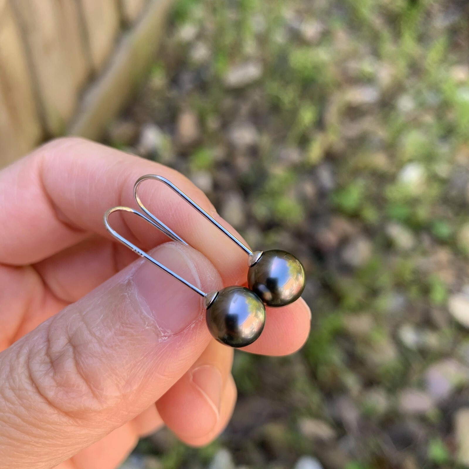 8.5~9mm Peacock Black Tahitian Pearl Sterling Silver Stylish Earring Dangle 28mm
