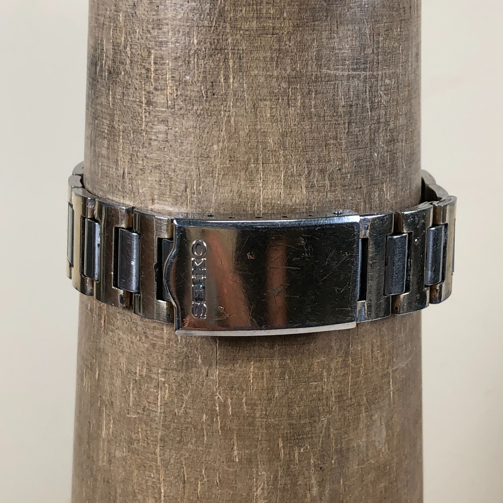 Vtg Seiko Men 7009-8079 Dress 17 Jewels Two Tone Automatic 38mm Watch 7 1/4″