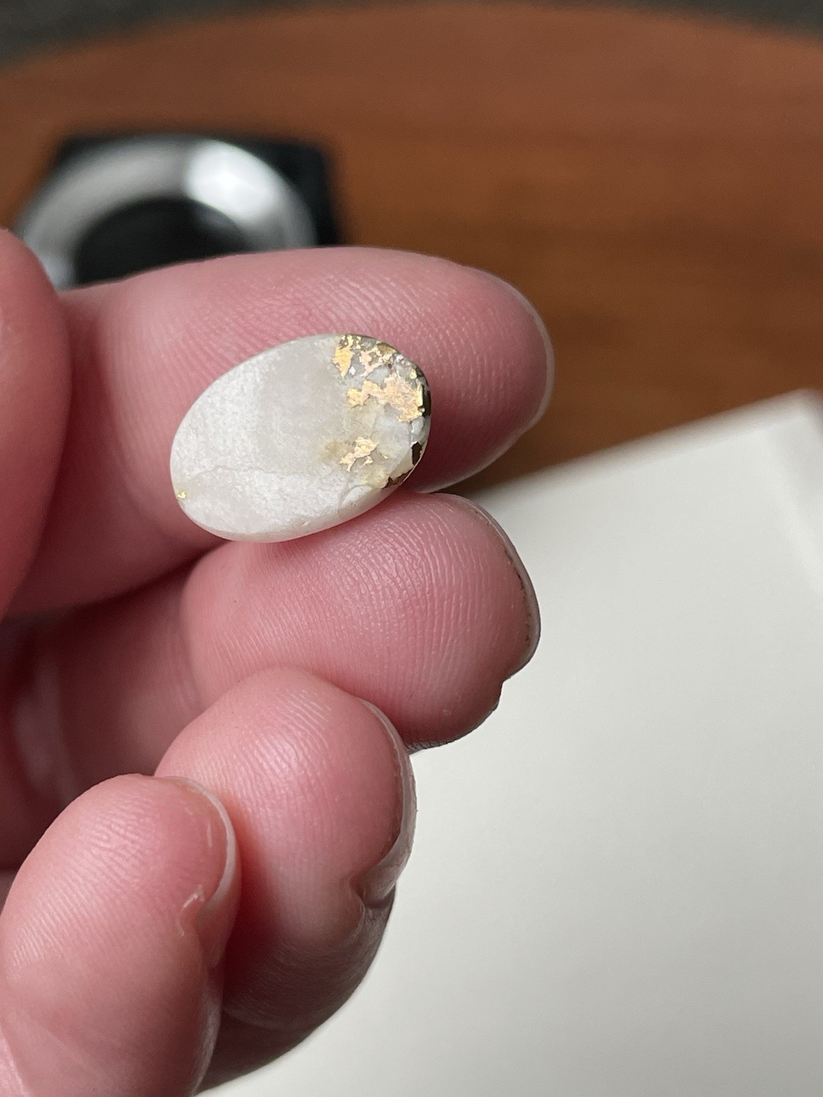California Gold Vein Quartz Oval Cabochon Natural Gemstone 6.6ct 14.2×9.7×4.6mm