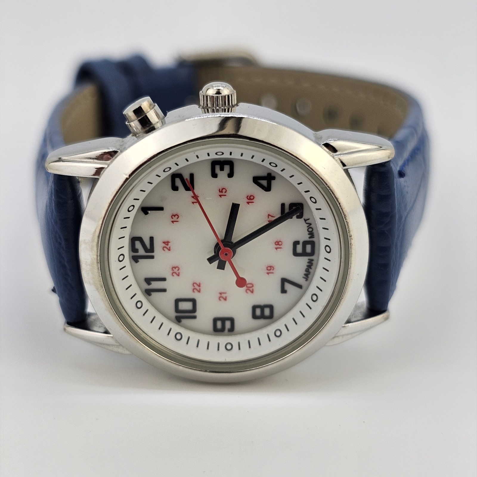 28MM Women Watch White Dial New Blue Leather Bands New Battery LIGHT NOT WORKING