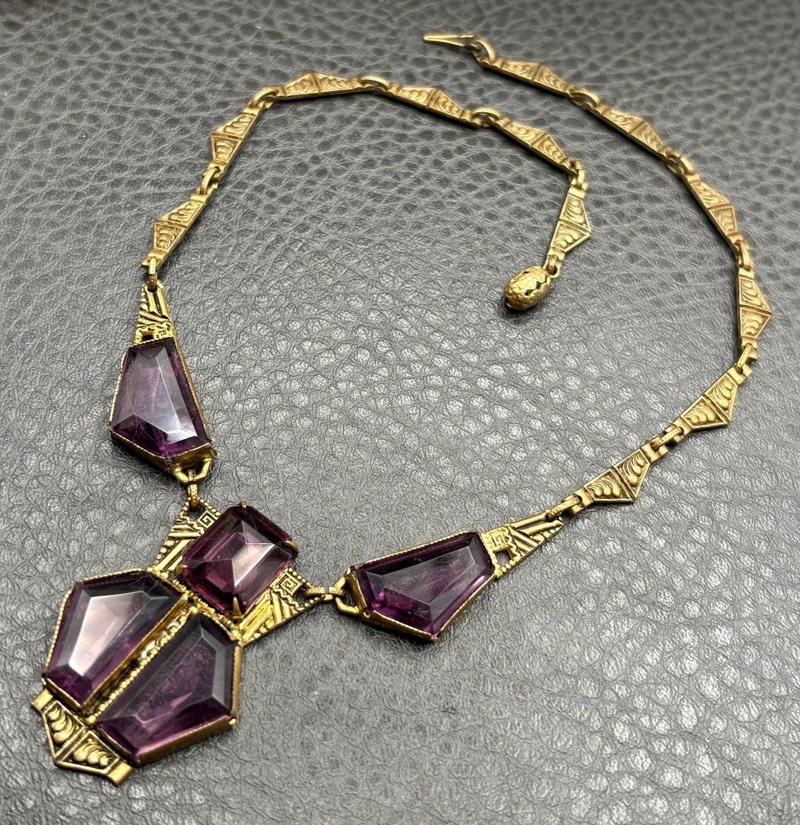 Vintage Art Deco Faux Amethyst Glass Gold Tone Ornate Chain Statement Necklace