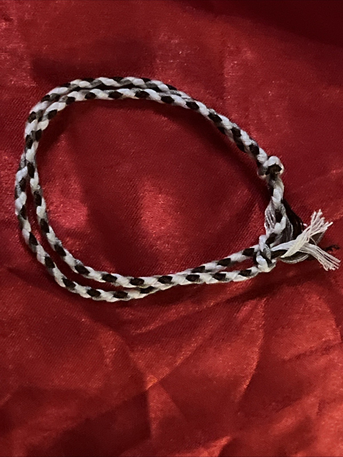 NEW BOHO BRAID THREAD FRIENDSHIP BRACELET ADJUSTABLE KNOT WHITE BROWN GRAY NIP