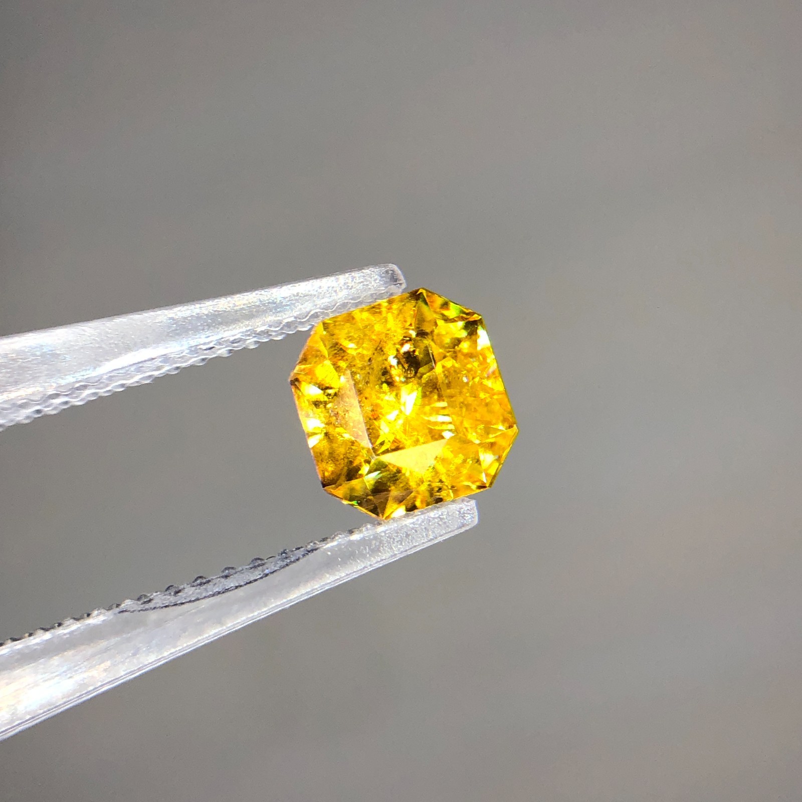 1.45 Carat Natural Full Fire Sphene Titanite Fancy Cut Gemstone For Jewelry