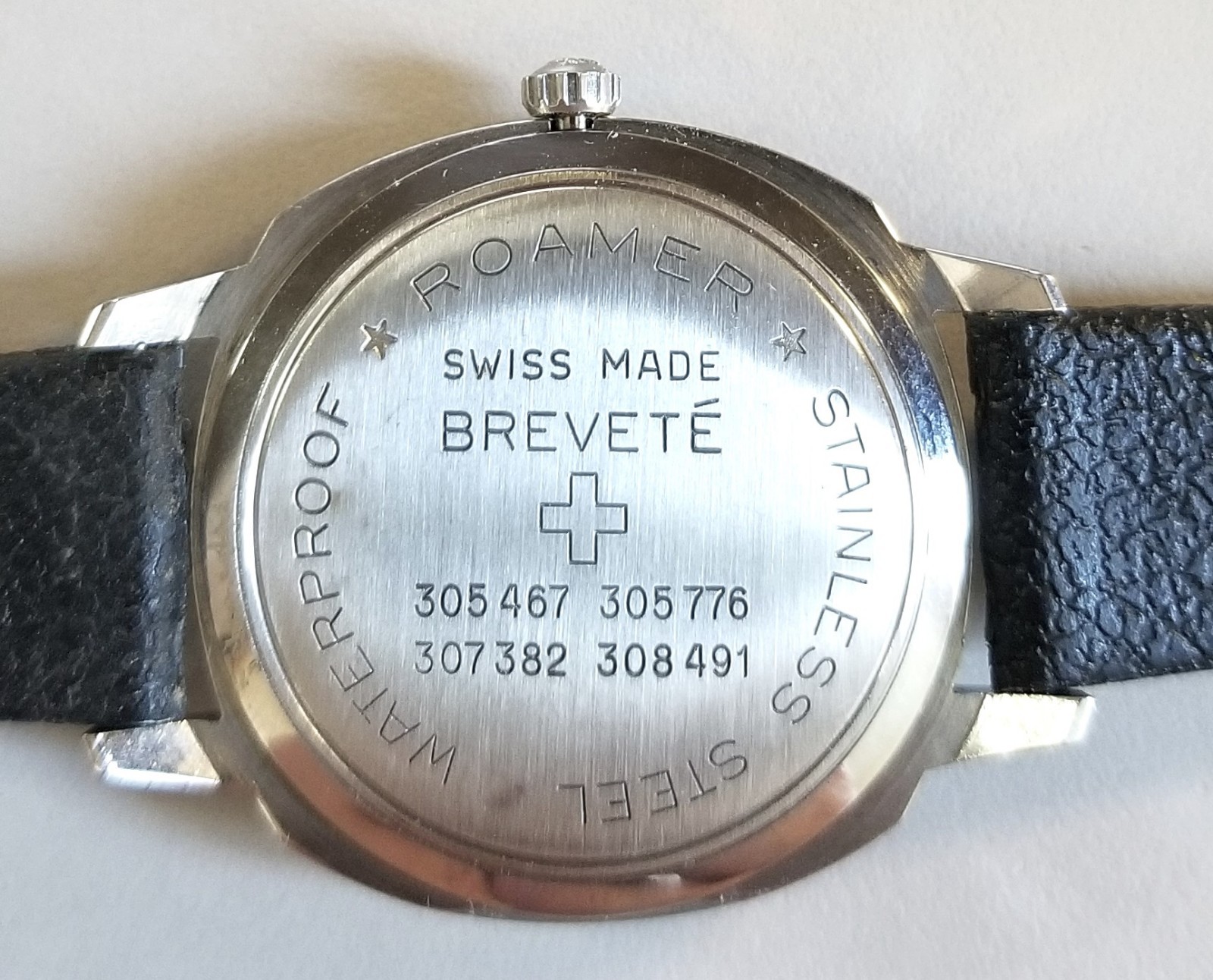 ROAMER 305 467 SWISS NOS 35 MM ST. STEEL CASE WIND UP MEN’S WATCH-ORIGINAL STRAP