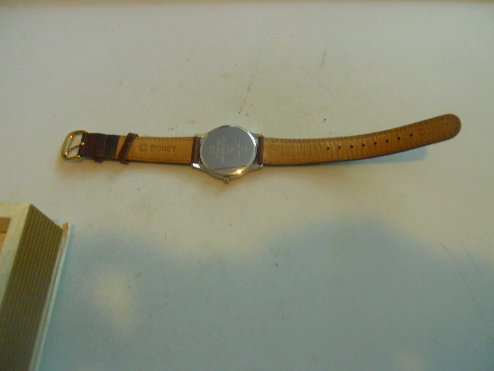 Alice in wonderland men’s leather band.Analog,Quartz & battery watch.3602/7500