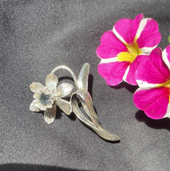 Sterling Silver Vintage Daffodil Jonquil Flower Brooch Pin-March Birthday flower
