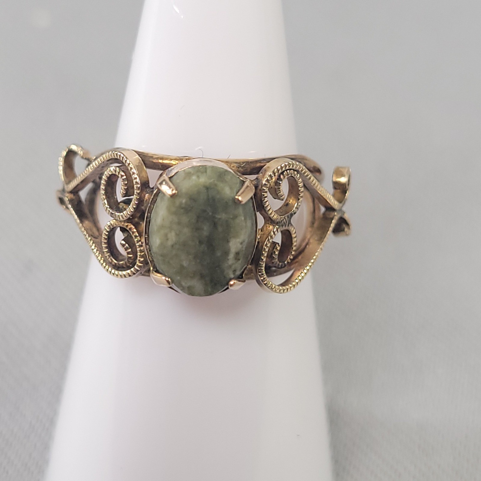 Burt Cassell Vintage Ring 12k Gold Filled Green Jade Filigree Scroll Size 6.25