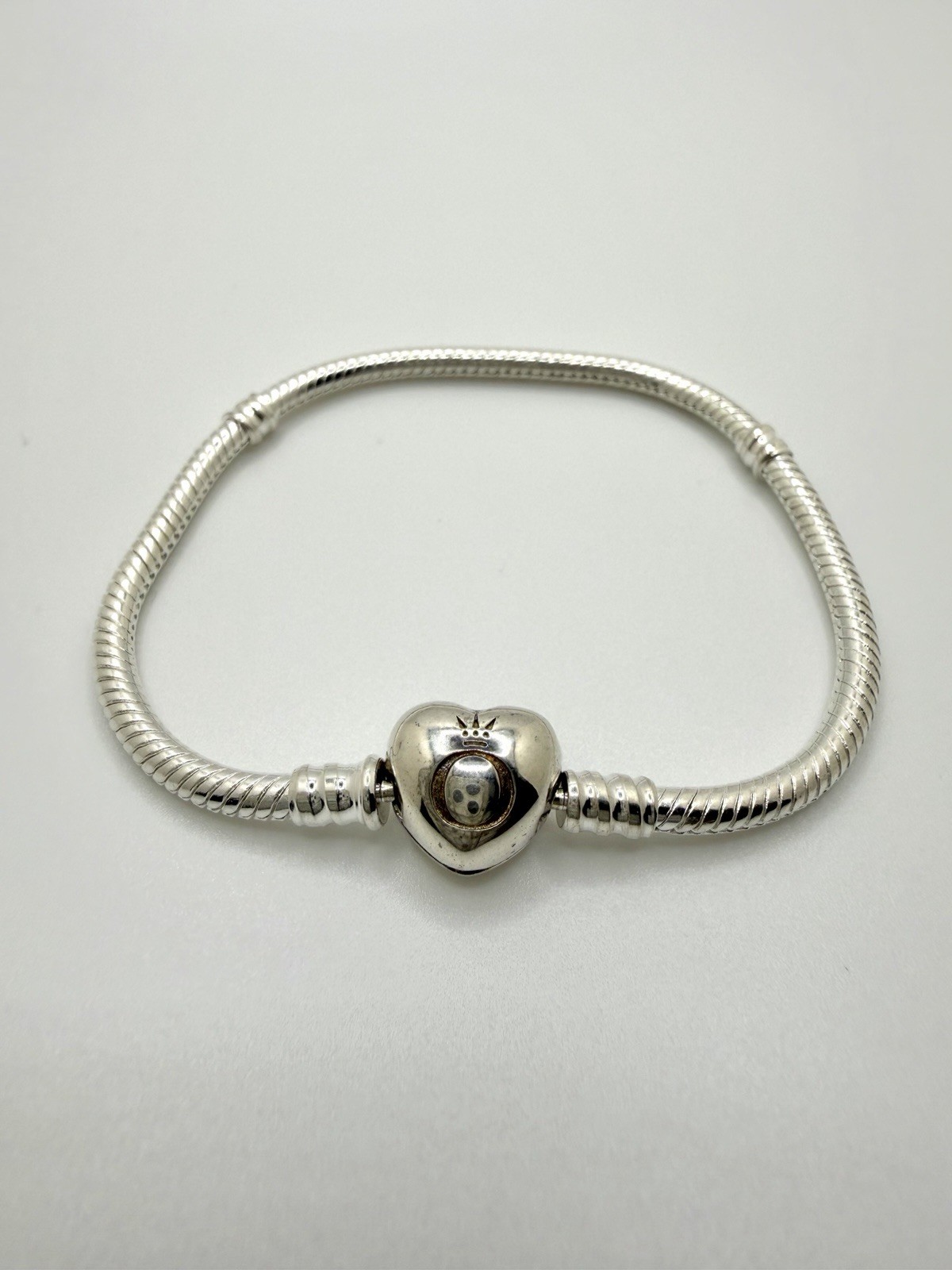 Authentic Pandora Moments Heart Clasp Snake Chain Bracelet 19 Cm (7.5 Inches)