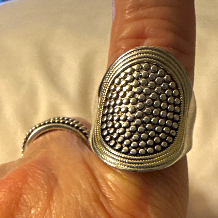 Silver-Tone Metal Oval Domed Cocktail Ring Textured Dot Signet Style Size 8