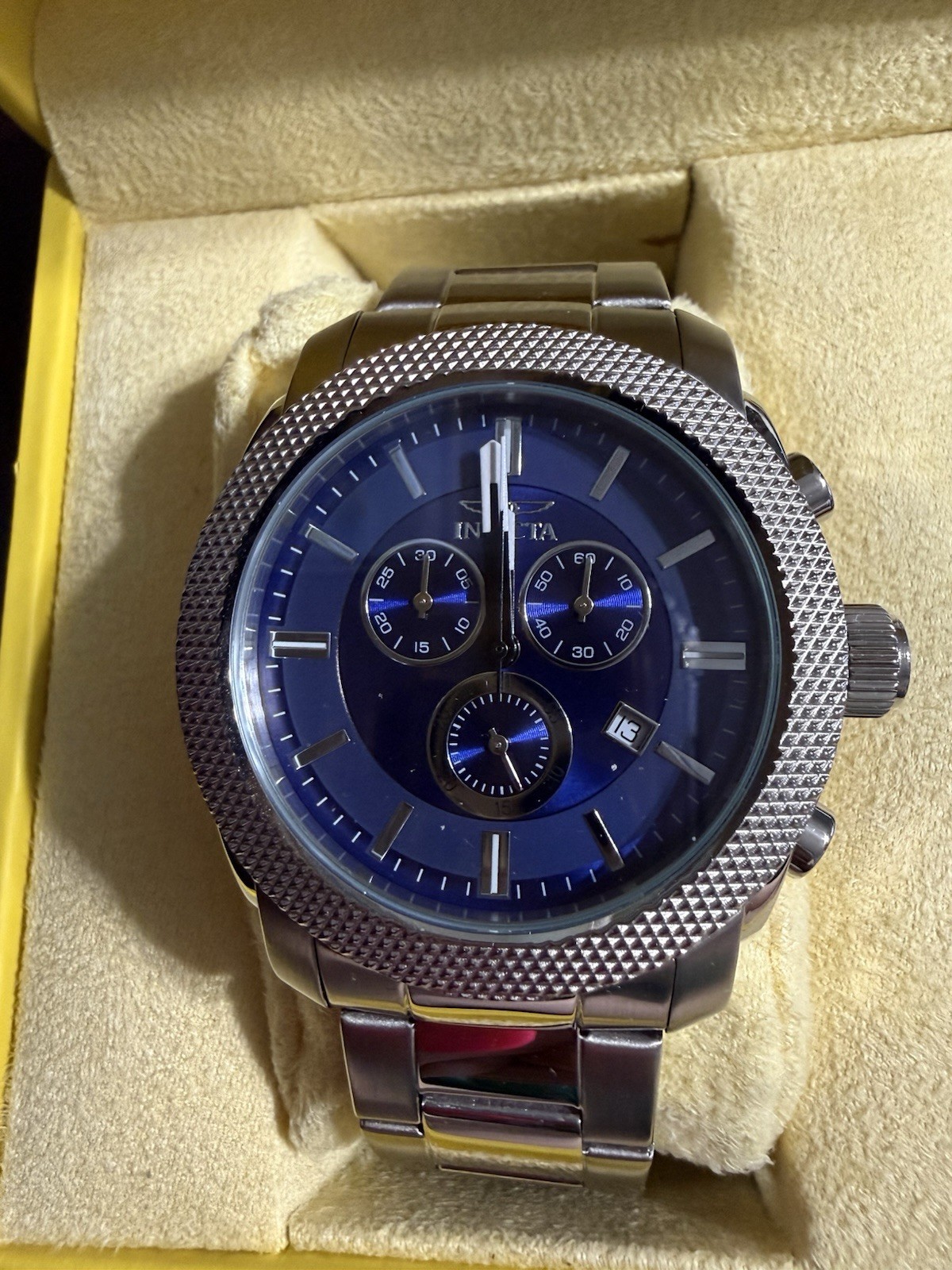 Invicta Flame Fusion Men’s Chronograph Quartz 45mm Blue Dial 100m Box Manual