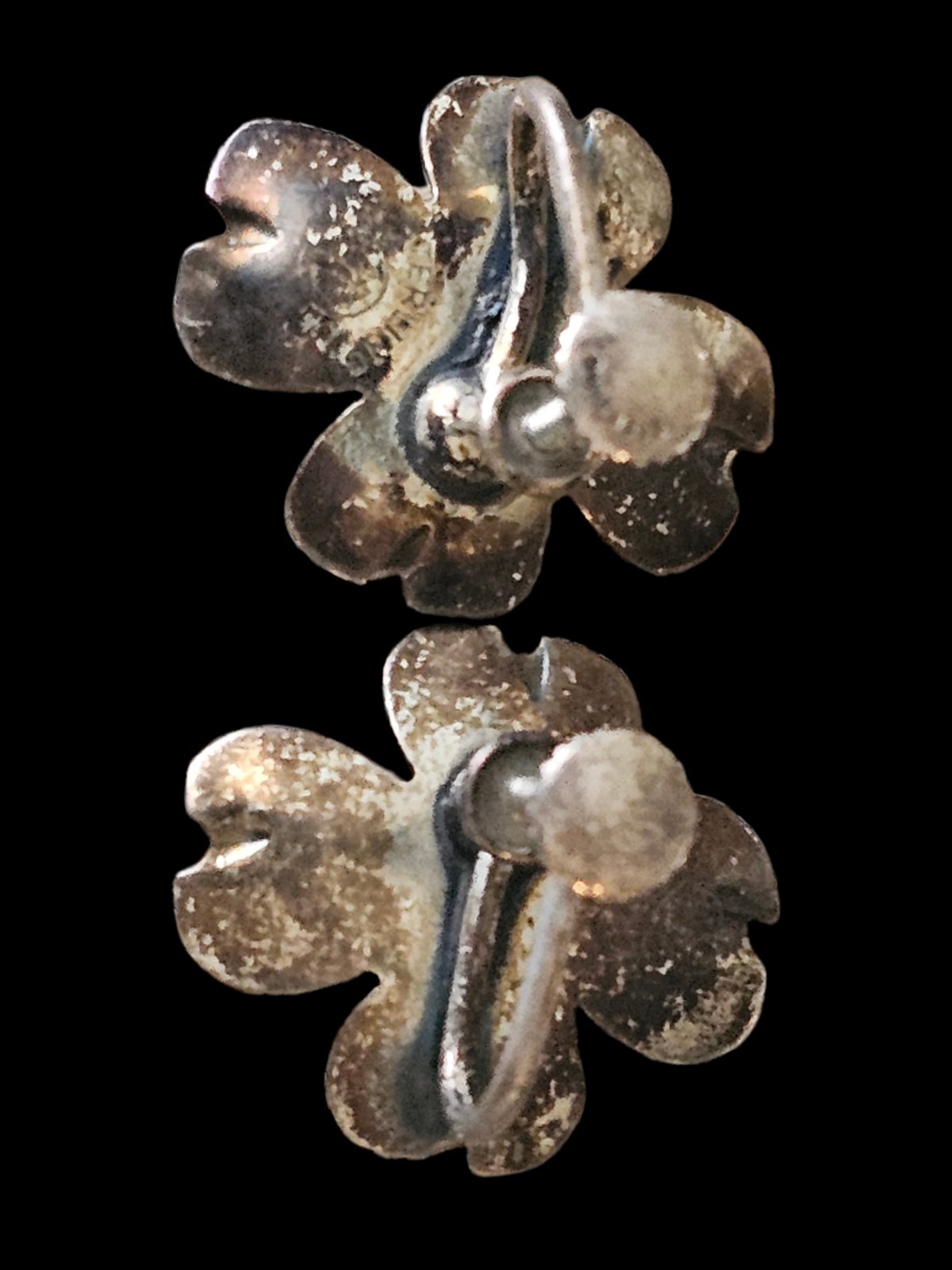 VINTAGE STERLING SILVER LARGE DOGWOOD FLOWER SCREW BACK EARRINGS 8.8 GRAMS