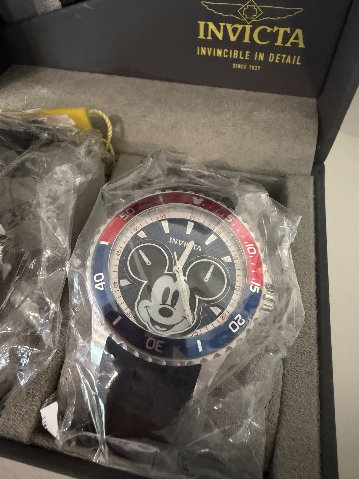 2x Invicta Disney Mickey Mouse Quartz Analog (42264 and 42267) NEED BATTERIES