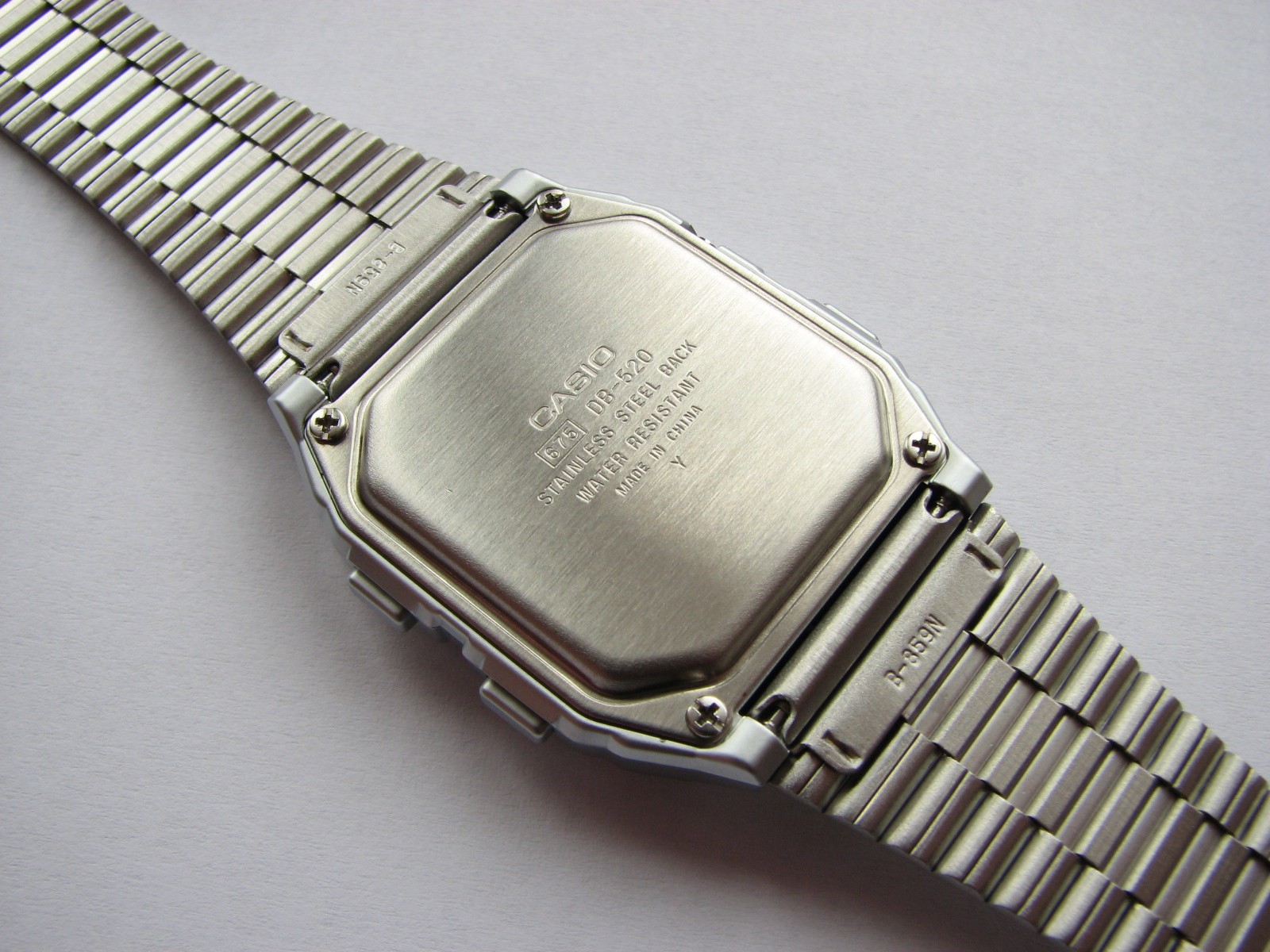 BIN! NEW NOS Second edition Casio DB-520 Front Button World-Time Data-Bank watch